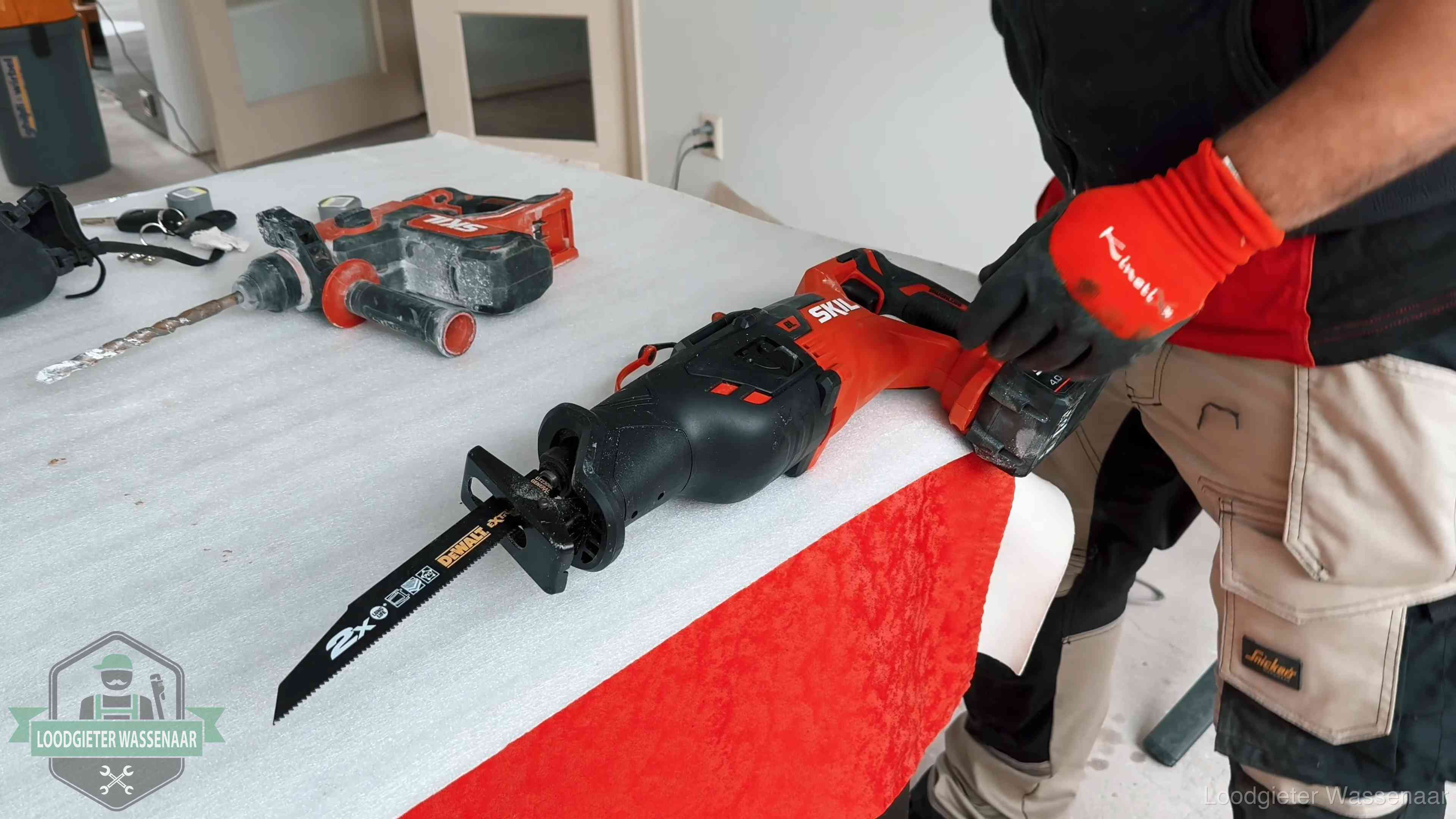 Betrouwbaar loodgietersbedrijf herkennen in Wassenaar Professioneel gereedschap klaargelegd voor een klus in Wassenaar