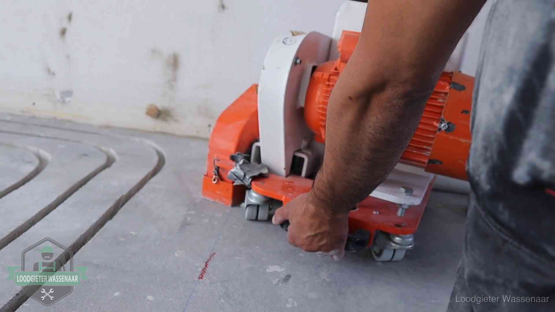 Sleuvenpatroon voor vloerverwarming in de dekvloer van een woning in Wassenaar
